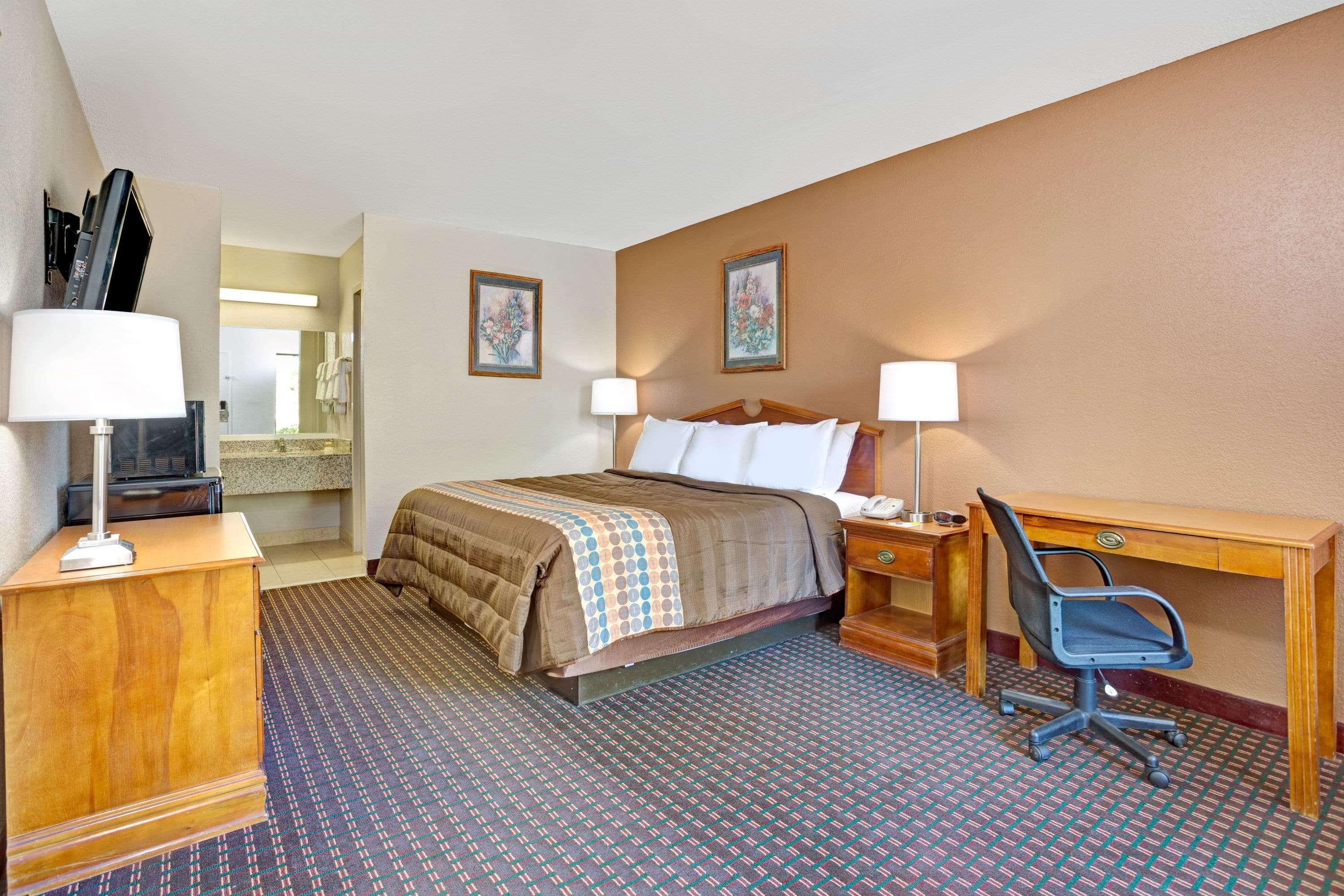 Days Inn By Wyndham Hernando Exterior foto
